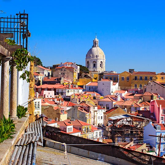 1 day in Lisbon: view to Alfama